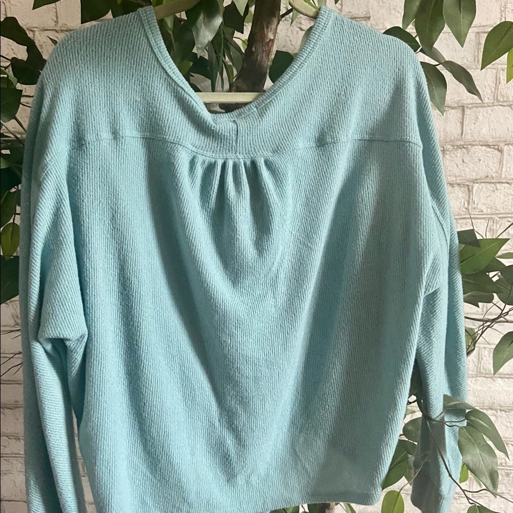 Baby blue, tie knot sweater